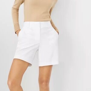Ann Taylor White Mid Rise shorts